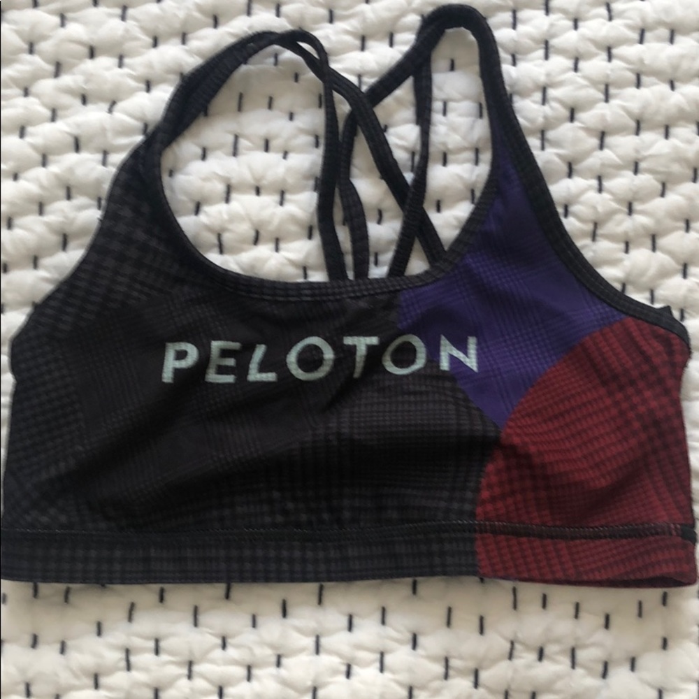 Peloton sz 4 With bra